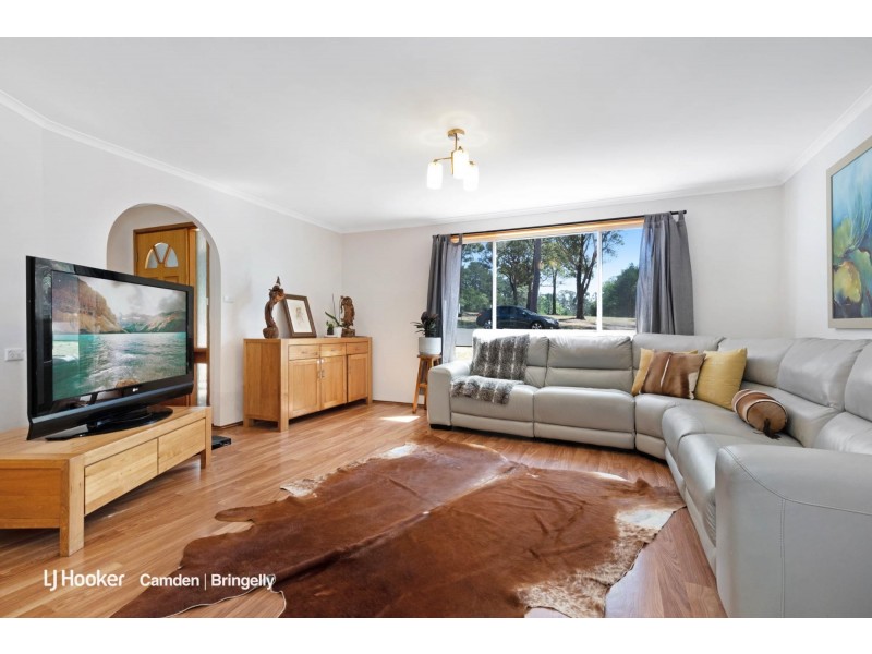 105 Braddocks Rd, Orangeville NSW 2570