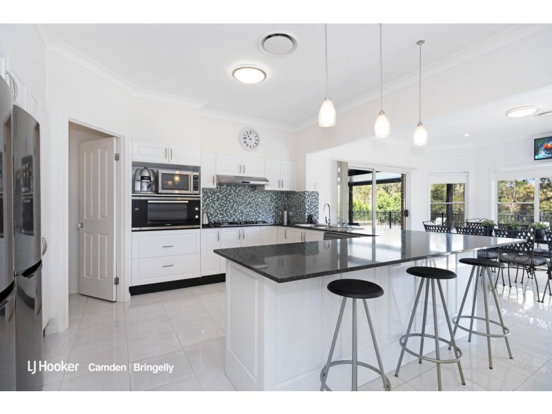 37 Sickles Drive, Grasmere NSW 2570