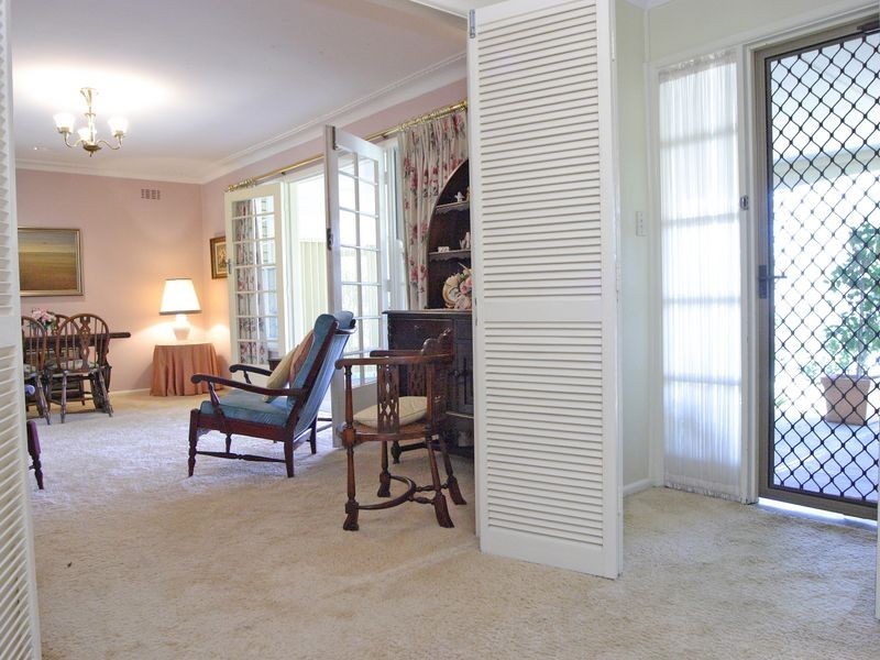 18 ULMARRA AVENUE, Camden South NSW 2570