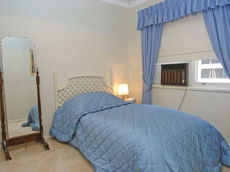 18 ULMARRA AVENUE, Camden South NSW 2570