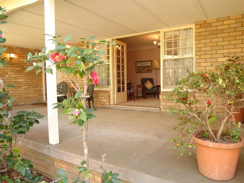 18 ULMARRA AVENUE, Camden South NSW 2570