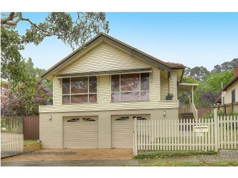 37 Alpha Rd, Camden NSW 2570