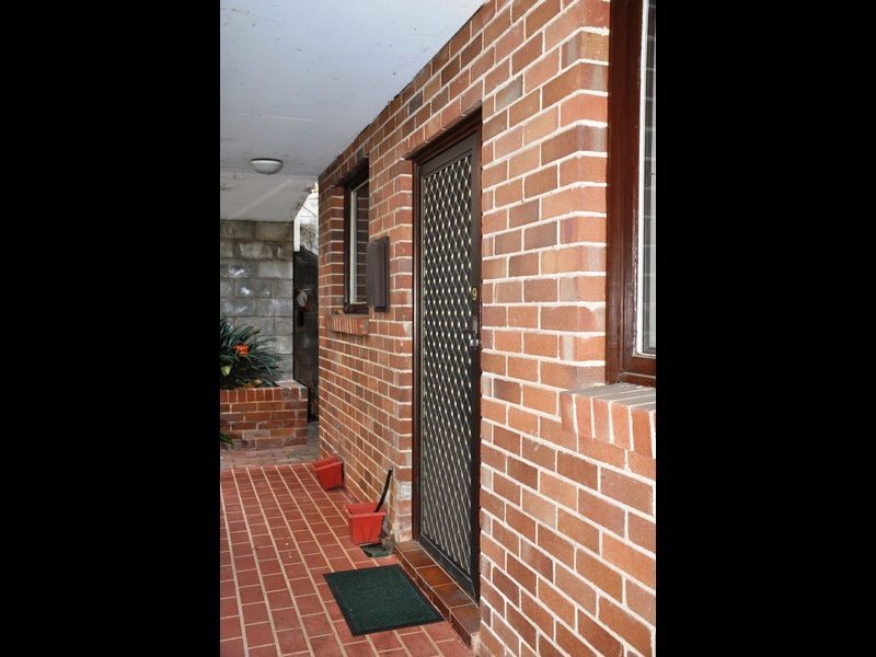9/69 John Street, Camden NSW 2570