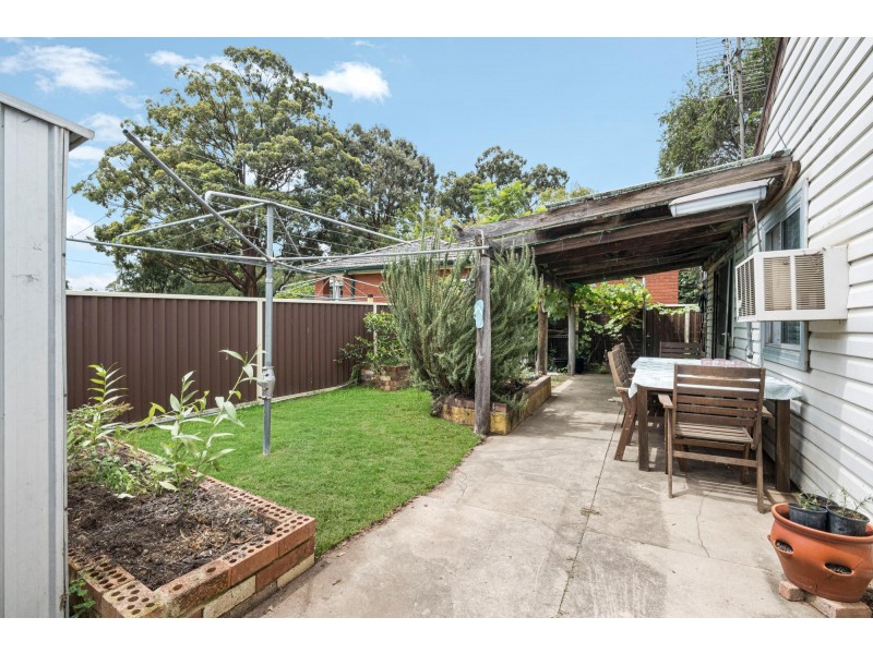 26 Harrington St, Elderslie NSW 2570