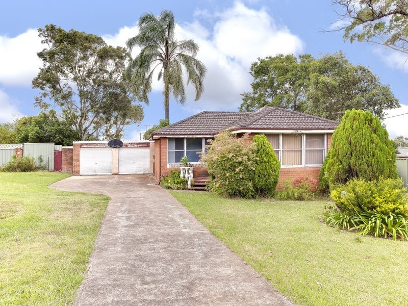 27 Cowper Drive, Camden South NSW 2570