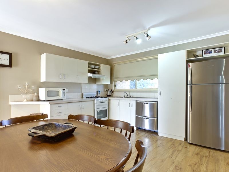 29 Farrendon Place, Mount Annan NSW 2567
