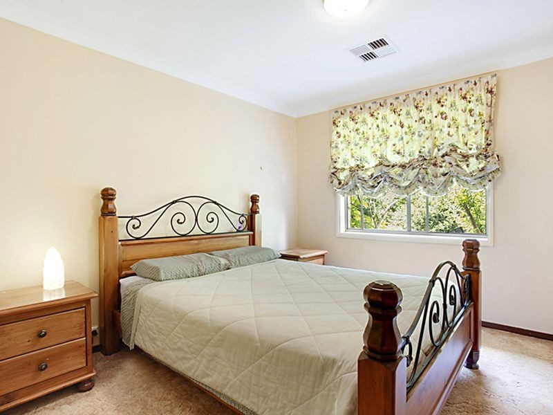 47 Elizabeth Macarthur Avenue, Camden South NSW 2570