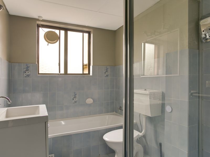 10/ 32-34 Old Hume Highway, Camden NSW 2570