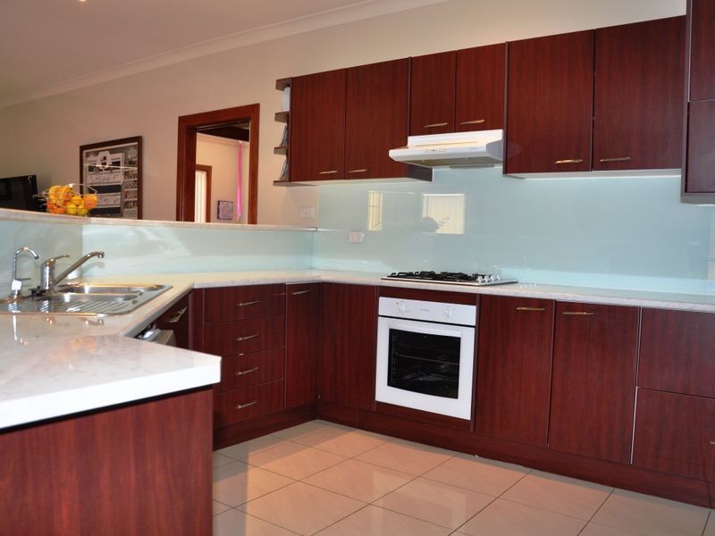 6A John Street, The Oaks NSW 2570