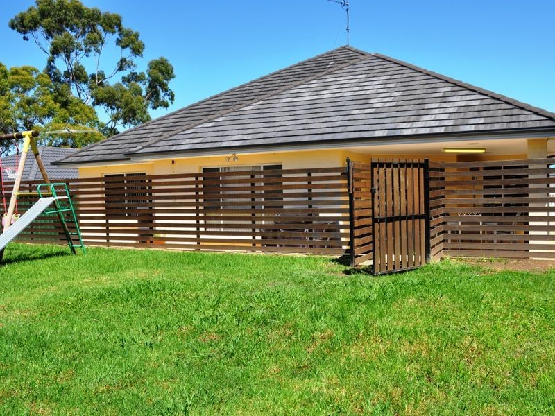 6A John Street, The Oaks NSW 2570