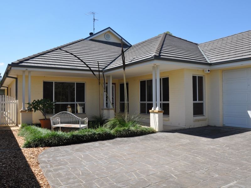 6A John Street, The Oaks NSW 2570