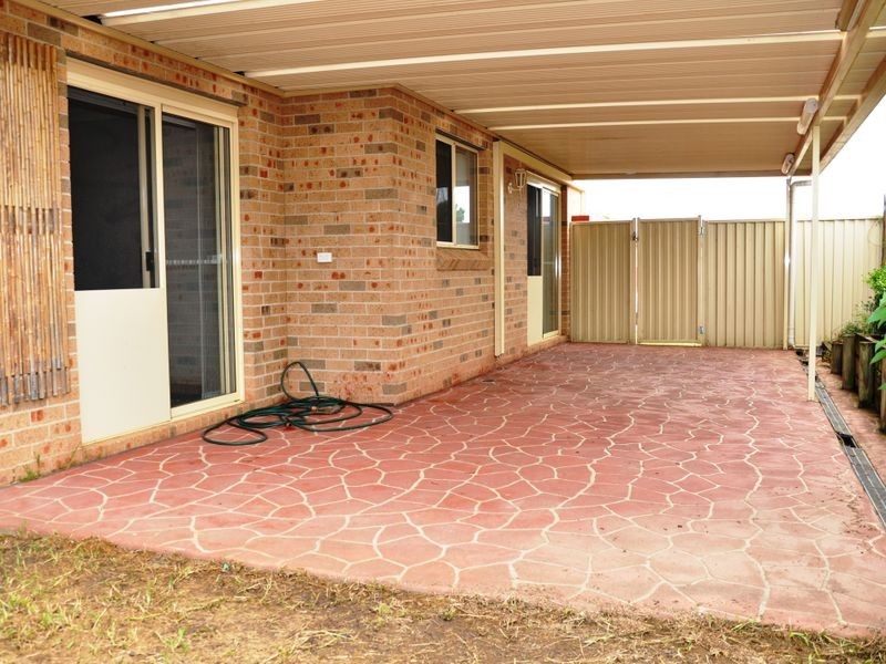 The Oaks NSW 2570