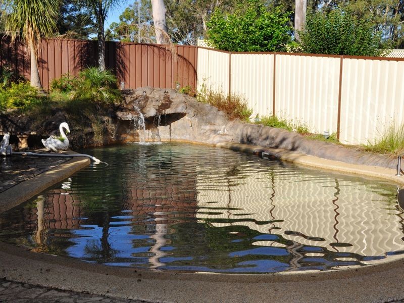 27 Thompson Place, Camden South NSW 2570