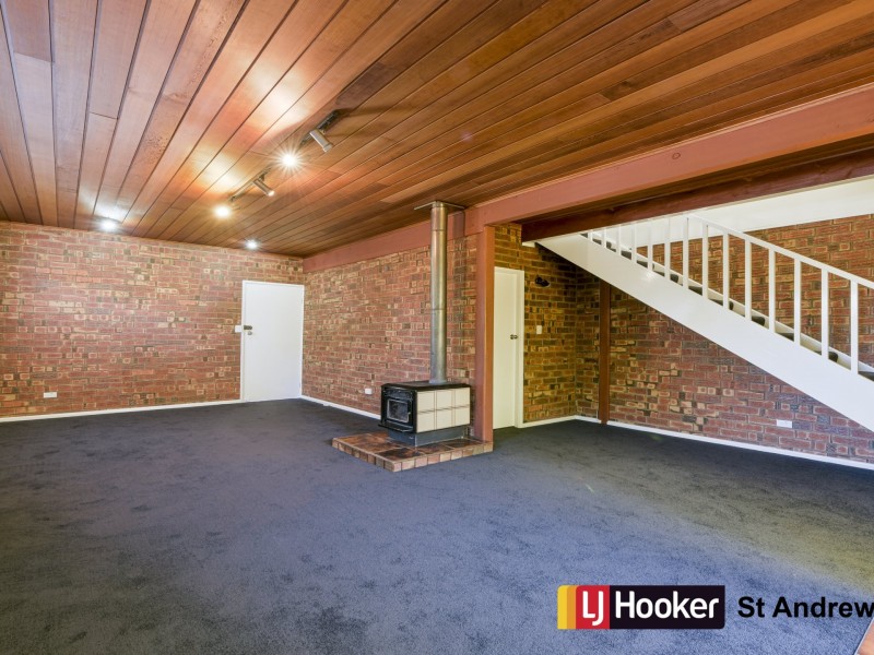 24 Akuna Avenue, Bradbury NSW 2560