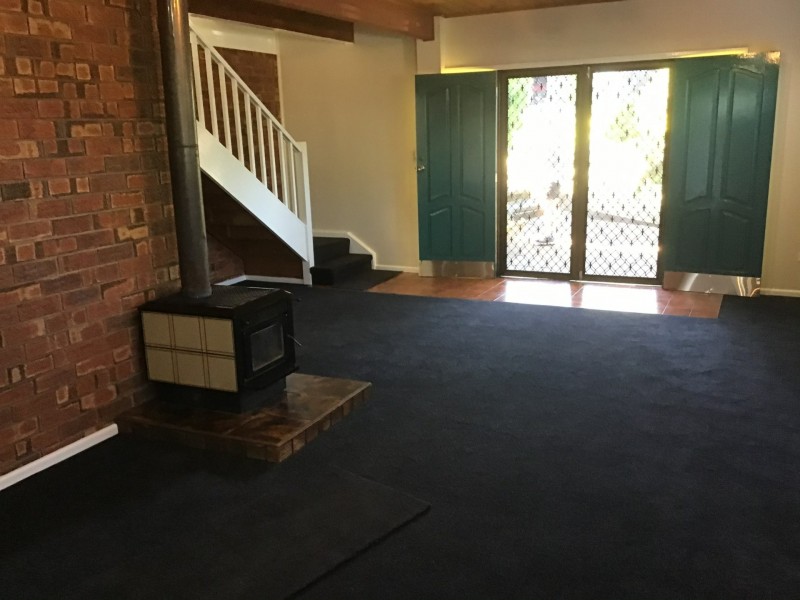 24 Akuna Avenue, Bradbury NSW 2560