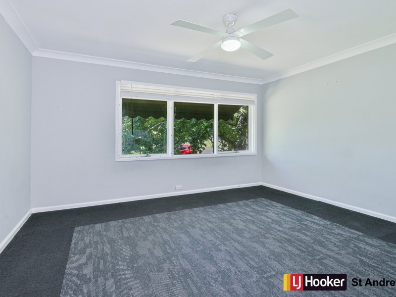 15 Ulmarra Ave, Camden South NSW 2570