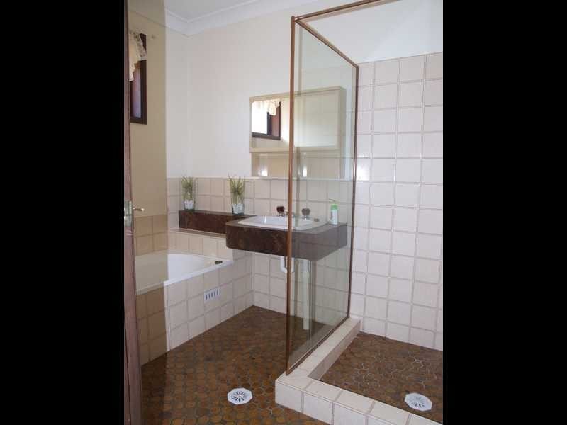 Macquarie Fields NSW 2564