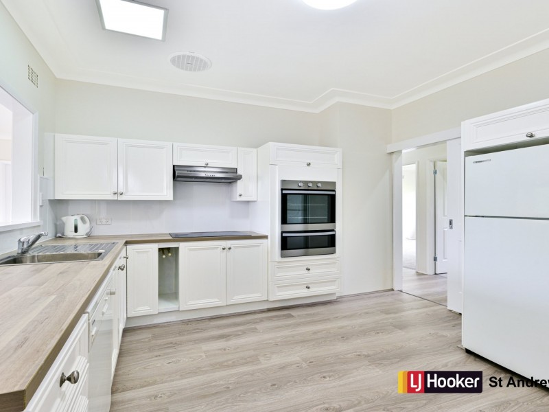 4 Bow Bowing Crescent, Bradbury NSW 2560