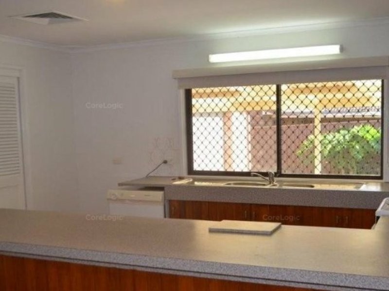 13 Arunta Crescent, Leumeah NSW 2560