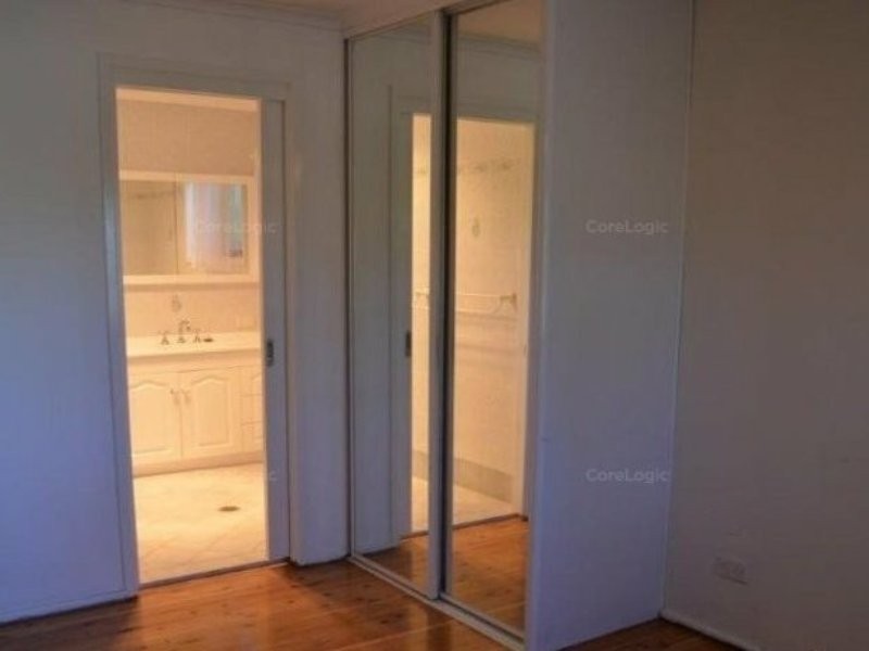 13 Arunta Crescent, Leumeah NSW 2560