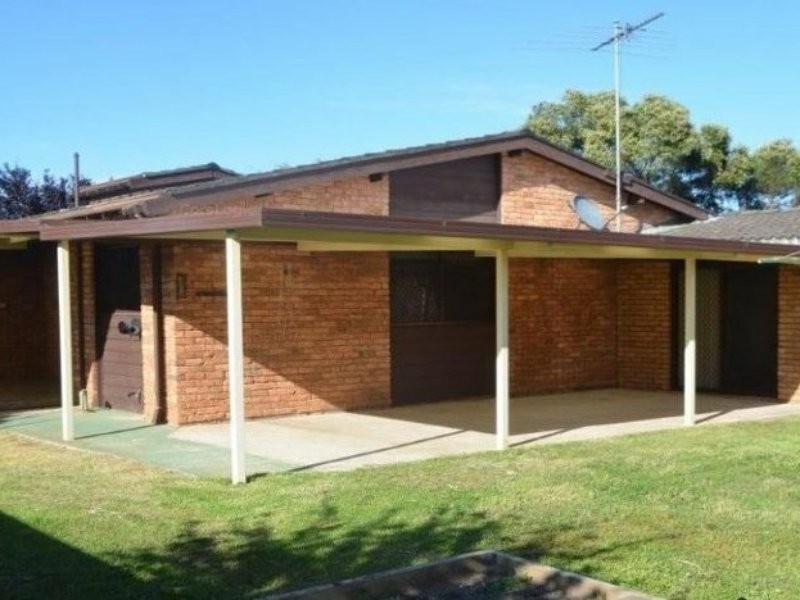 13 Arunta Crescent, Leumeah NSW 2560