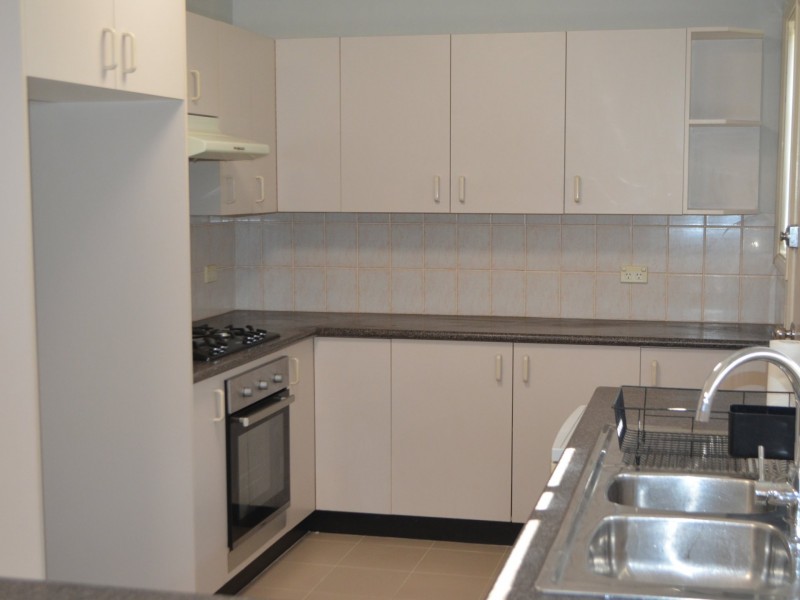 3 Colo Place, Campbelltown NSW 2560