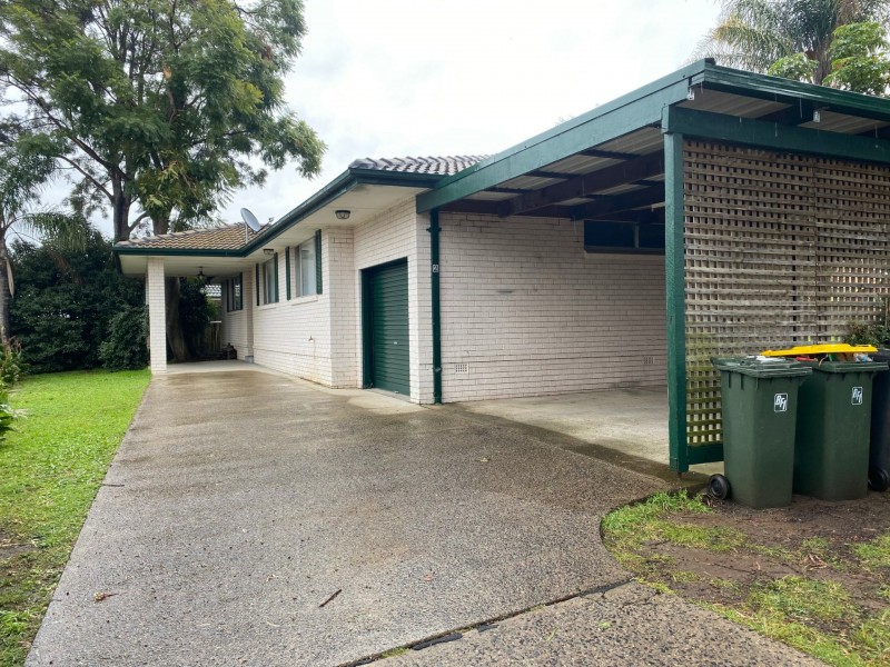 2 TEVIOT PLACE, St Andrews NSW 2566