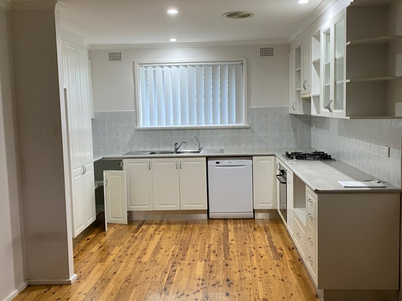 2 TEVIOT PLACE, St Andrews NSW 2566