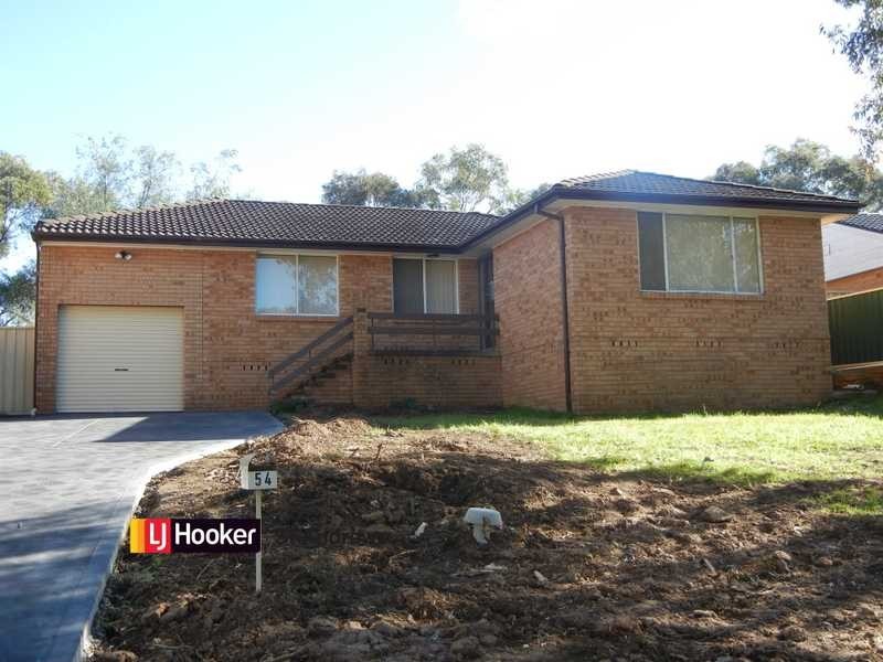 54 Semillon Crescent, Eschol Park NSW 2558