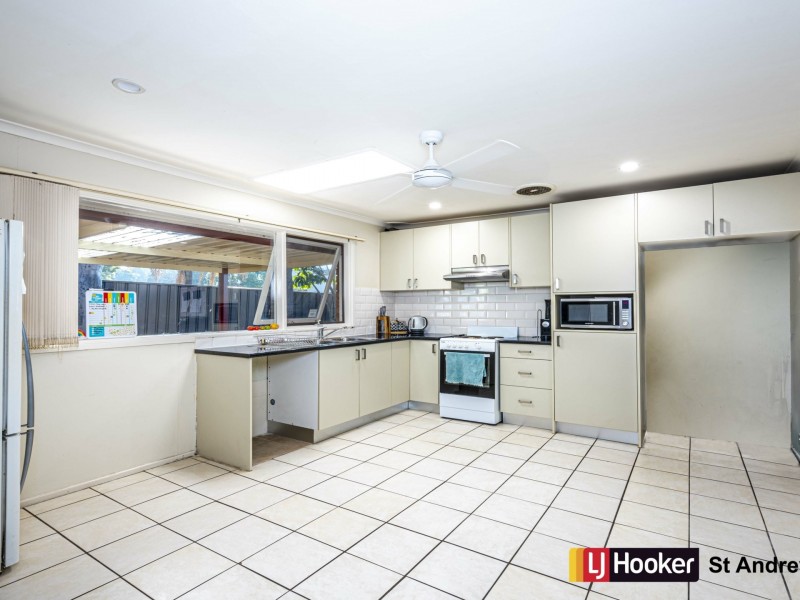 1 Stranraer Drive, St Andrews NSW 2566