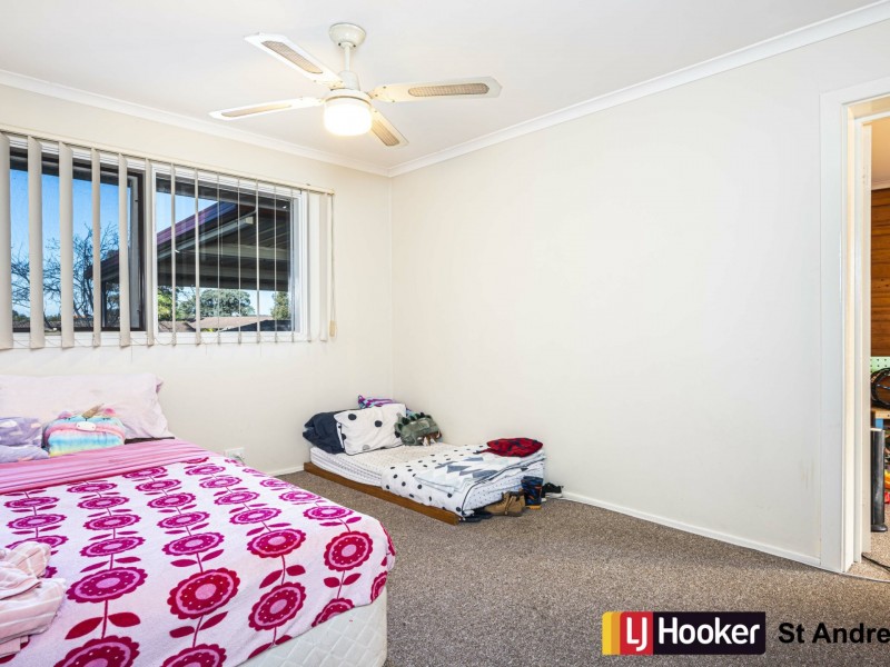 1 Stranraer Drive, St Andrews NSW 2566