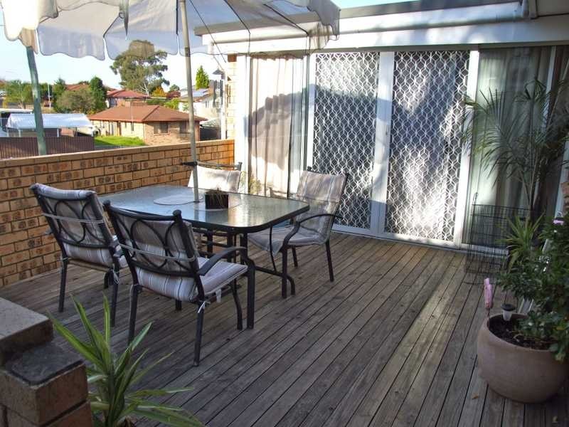 7 Lerwick Place, St Andrews NSW 2566