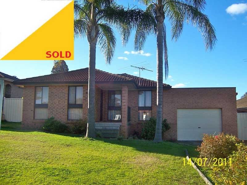 3 Tummul Place, St Andrews NSW 2566