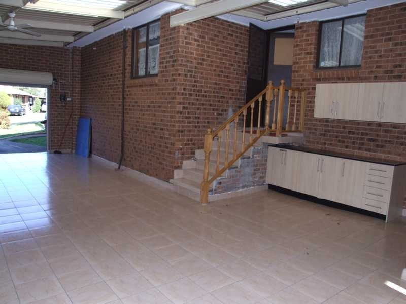 3 Tummul Place, St Andrews NSW 2566