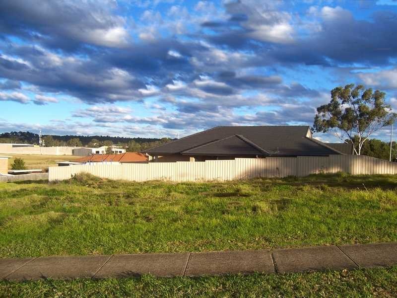 2 Carnarvon Street, Bow Bowing NSW 2566