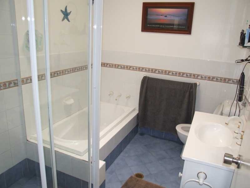 12 Arisaig Place, St Andrews NSW 2566