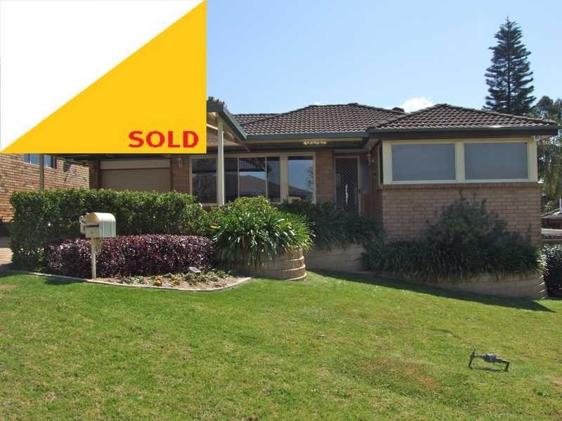 12 Arisaig Place, St Andrews NSW 2566