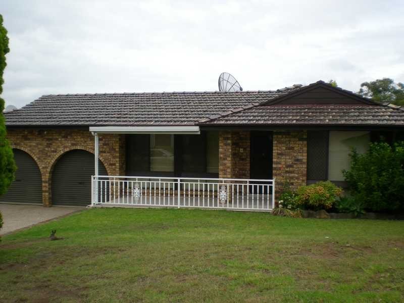 5 Shiel Place, St Andrews NSW 2566