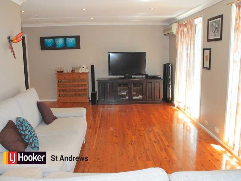 6 Lena Place, Kearns NSW 2558