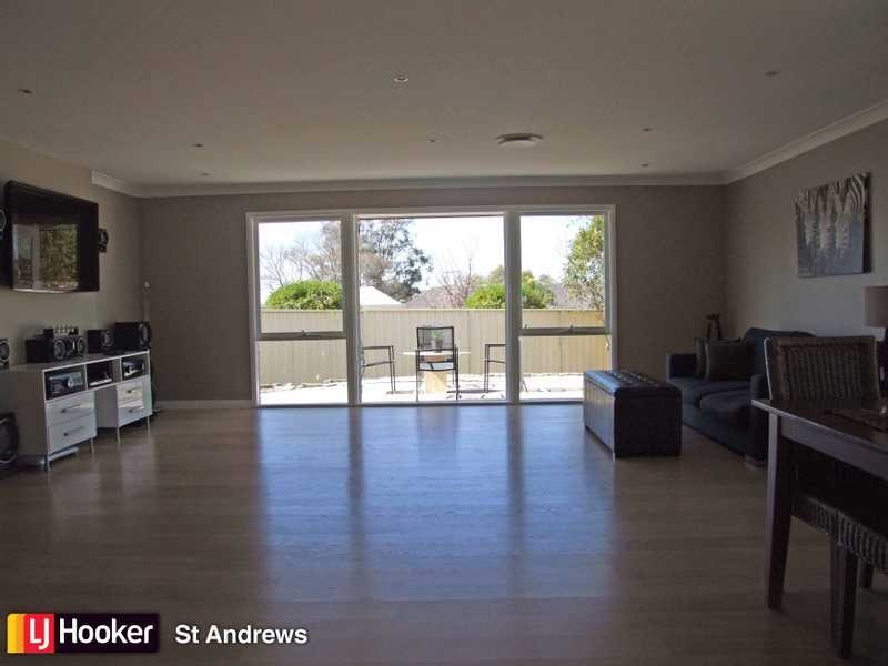 6 Dundee Place, St Andrews NSW 2566