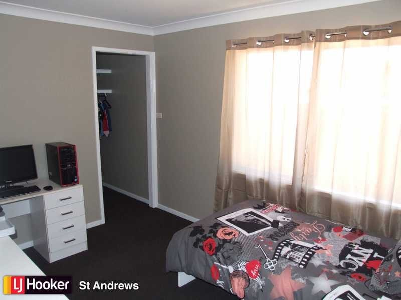 6 Dundee Place, St Andrews NSW 2566