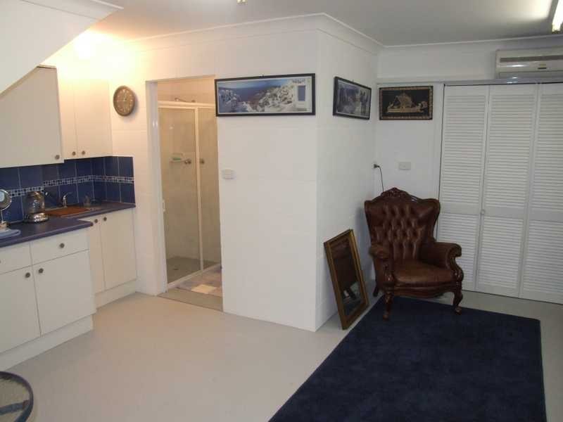 6 Warragamba Crescent, Leumeah NSW 2560