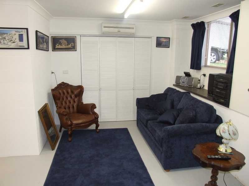 6 Warragamba Crescent, Leumeah NSW 2560