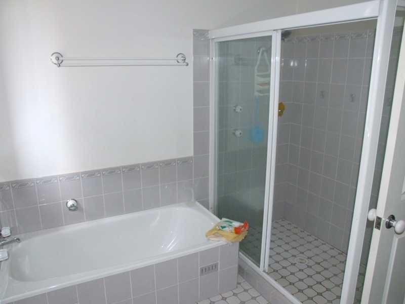 5 Fannich Place, St Andrews NSW 2566