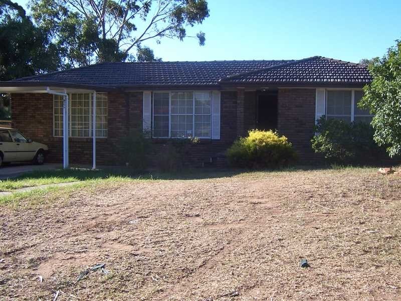 9a Kintyre Place, St Andrews NSW 2566