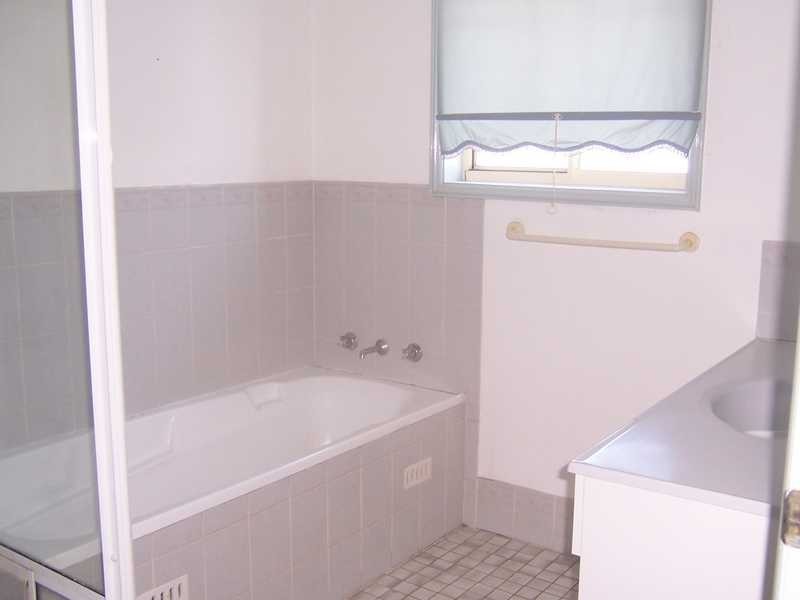 2B Ku-Ring-Gai Place, Bow Bowing NSW 2566