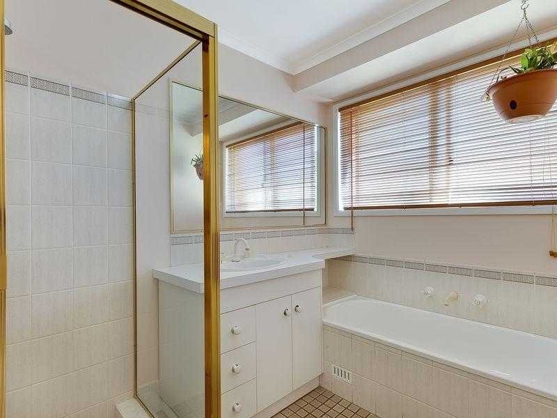 10 Caribou Place, Raby NSW 2566