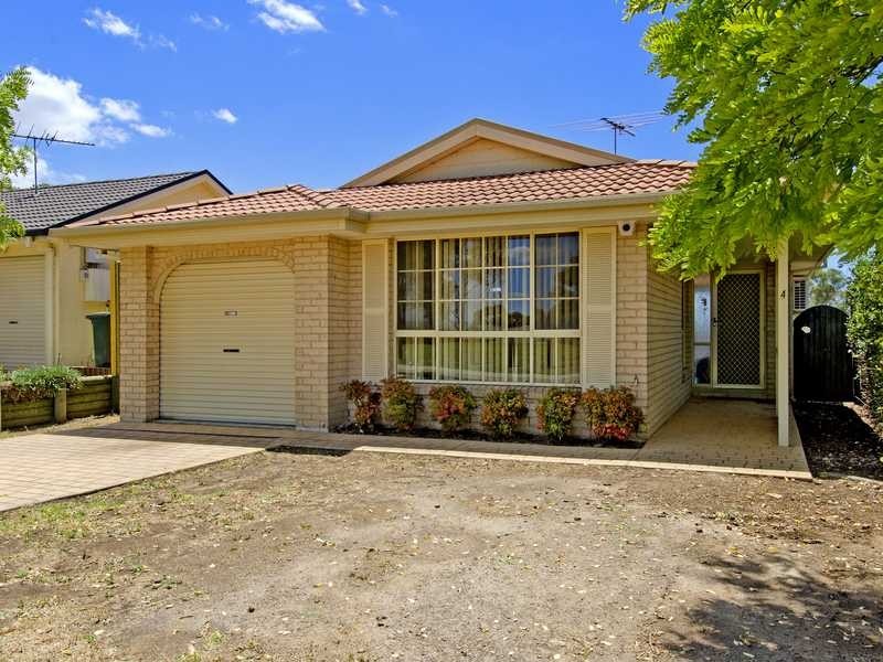 4 Jenner Street, Minto NSW 2566