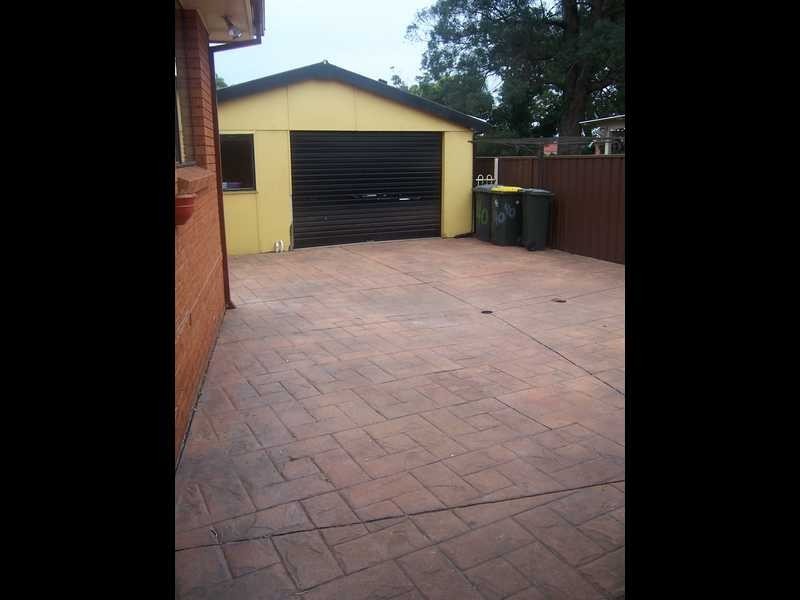 40 Stromeferry Crescent, St Andrews NSW 2566