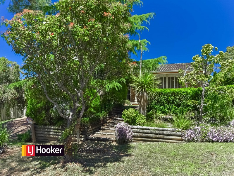 4 Dolomite Place, Eagle Vale NSW 2558